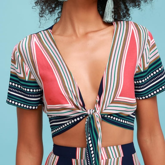 Lulus Tops - SALE! Lulus Tie Front Geo Blue Top